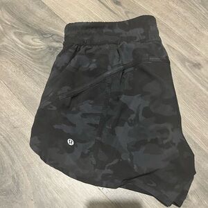 Lululemon size 10 shorts